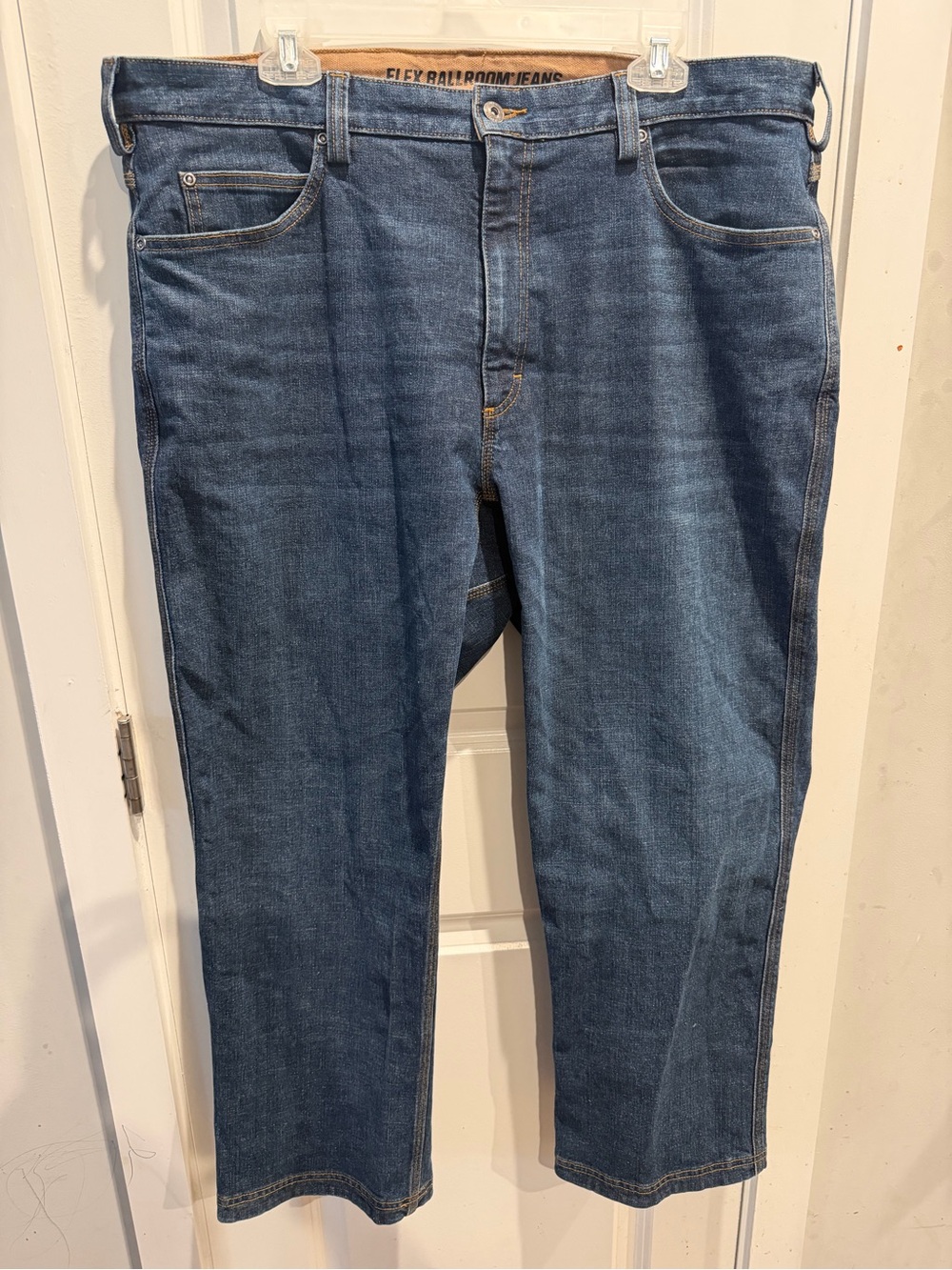 Duluth Trading Mens Flex Ballroom Jeans 42x28 Straight Leg Stretch Denim Pants‎
